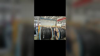 Identyfikacja żyły kabla napowietrznego za pomocą żeber i nadruku laserowego